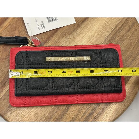 Betsey Johnson Wristlet Wallet Heart Quilted Zip Strap Floral Black Red Gold - Picture 5 of 13